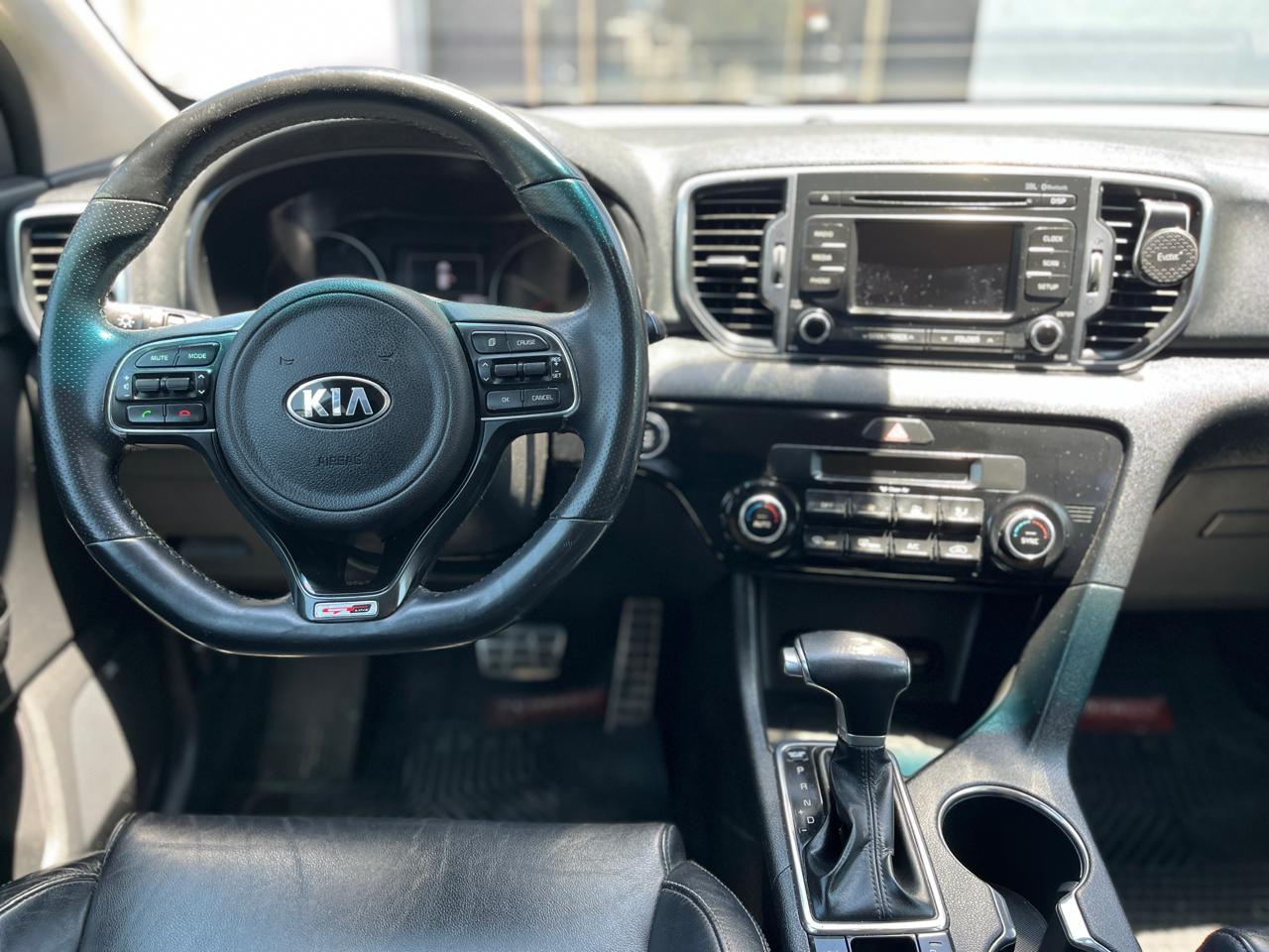 KIA Sportage — foto 14 de 20