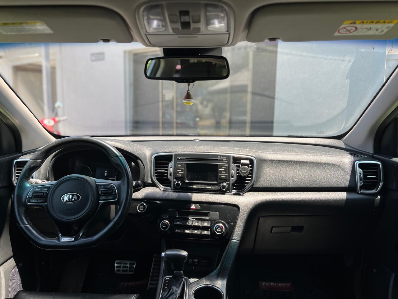 KIA Sportage — foto 12 de 20