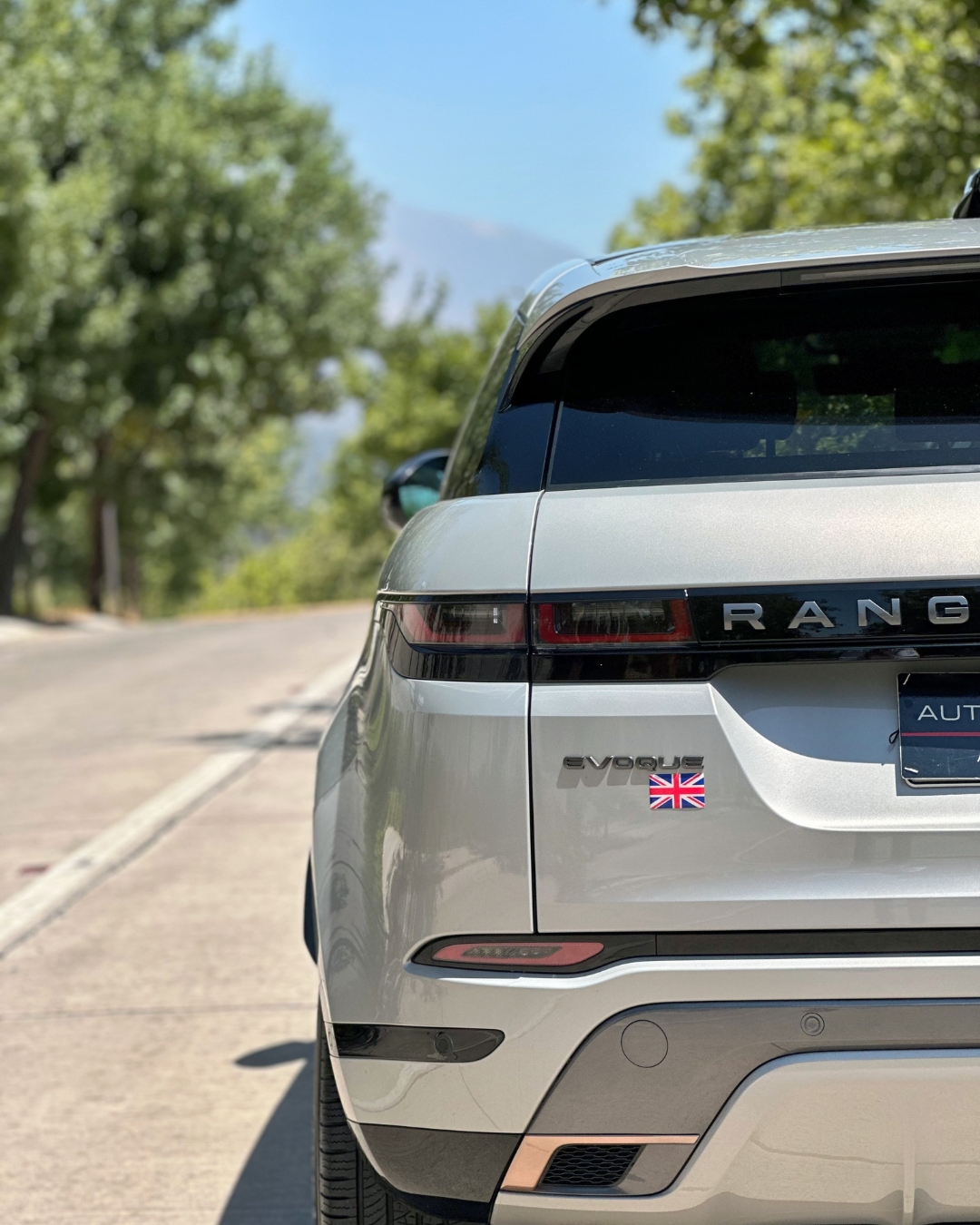 Land Rover Range Rover — foto 3 de 9