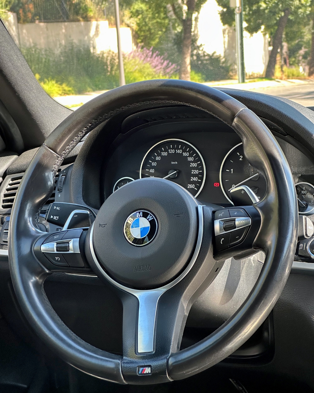 BMW X4 — foto 8 de 9