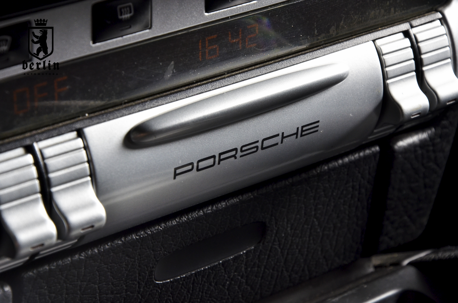 Porsche Cayenne — foto 5 de 19