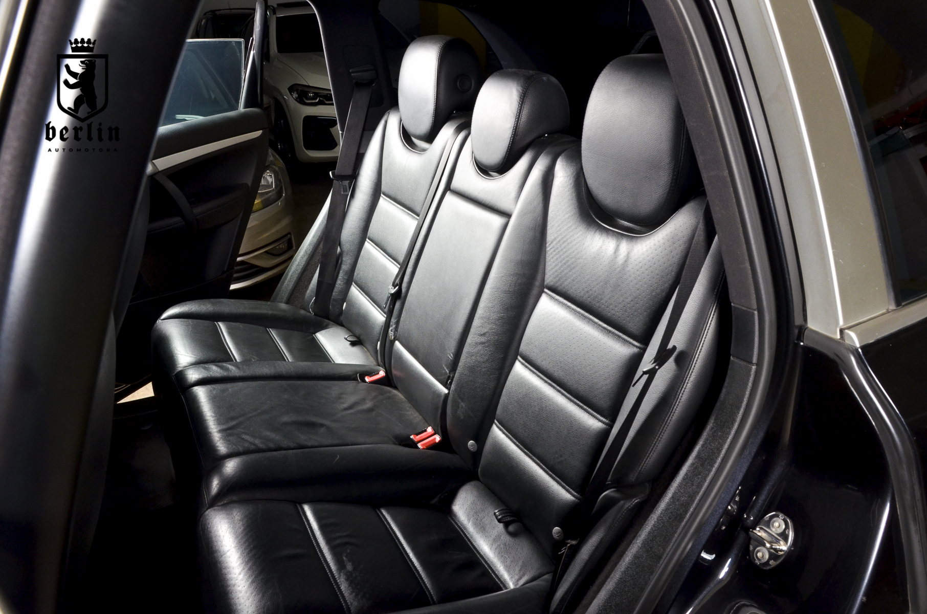Porsche Cayenne — foto 6 de 19