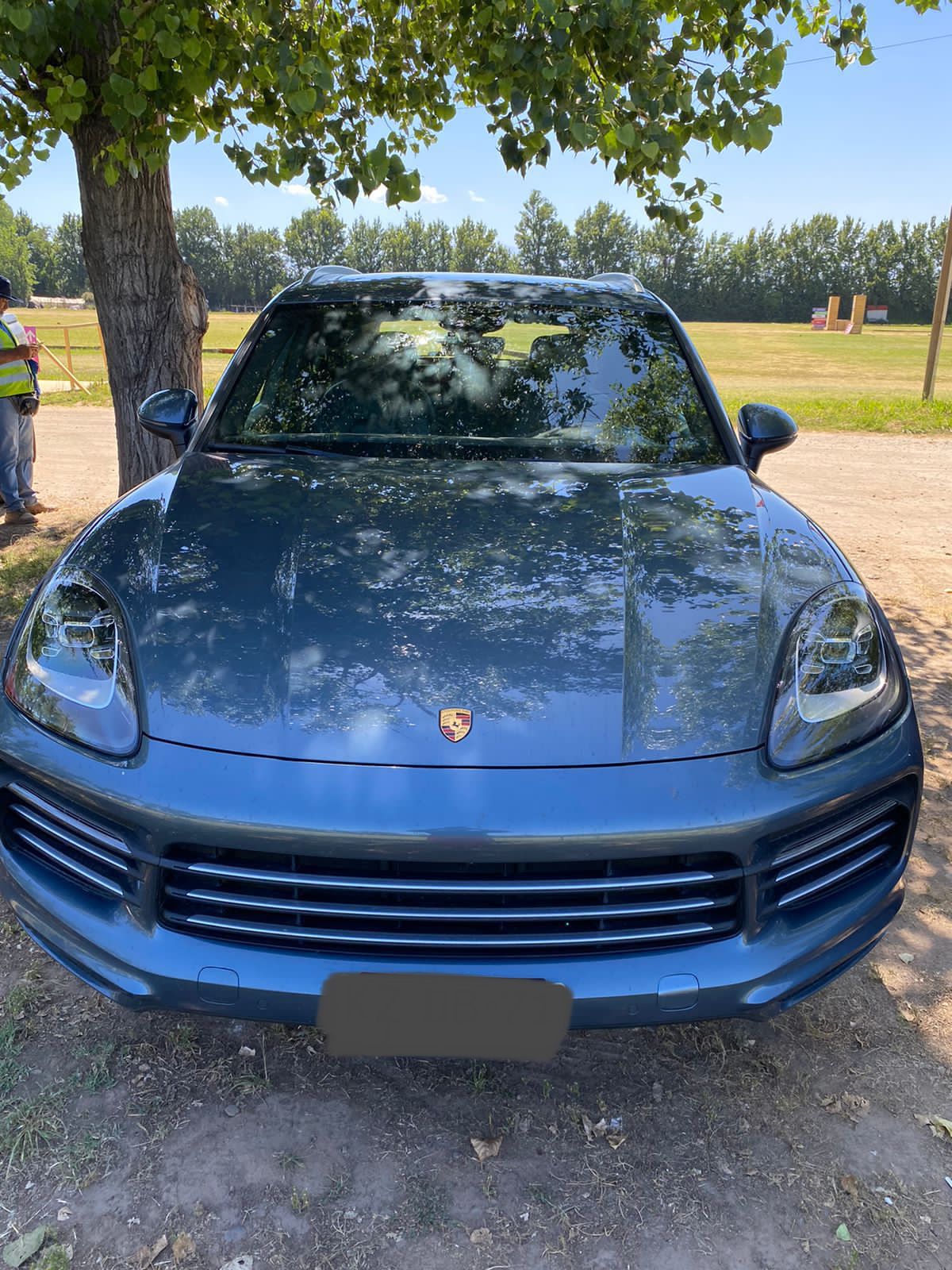 Porsche Cayenne — foto 11 de 12