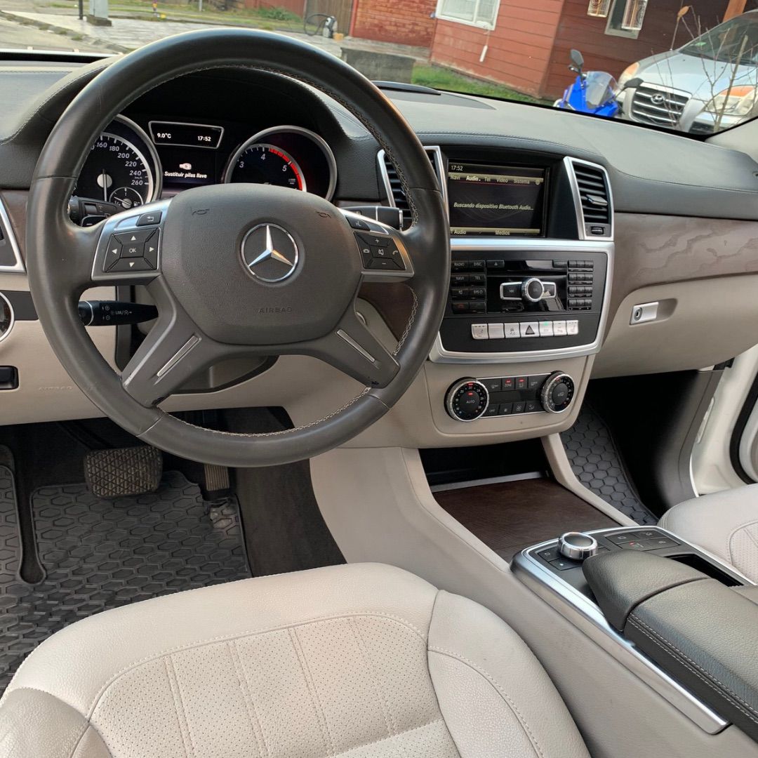 Mercedes-Benz Gl350 — foto 8 de 9