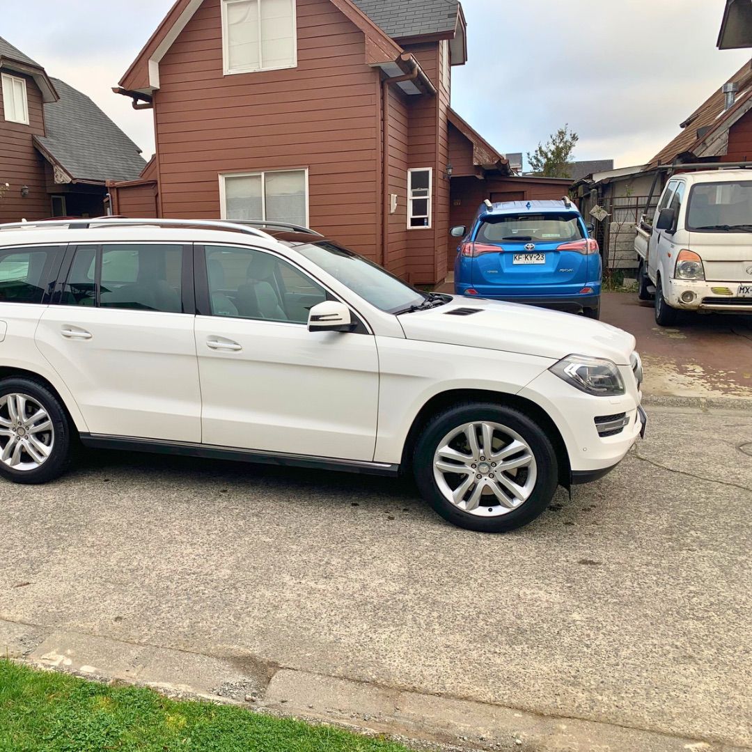 Mercedes-Benz Gl350 — foto 3 de 9