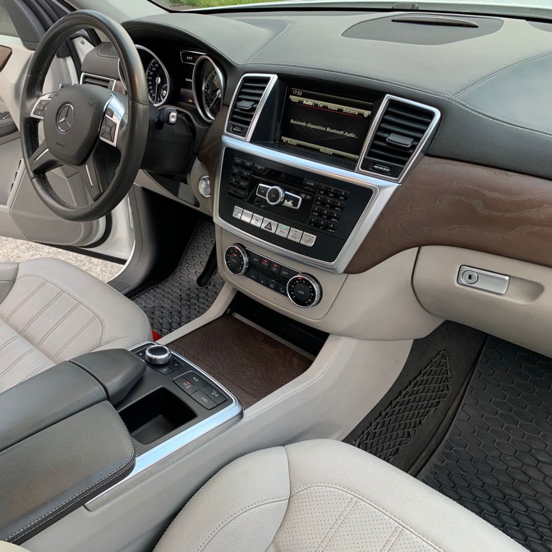 Mercedes-Benz Gl350 — foto 7 de 9