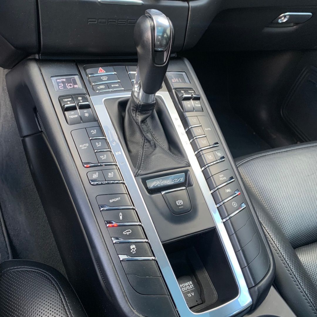 Porsche Macan — foto 7 de 10