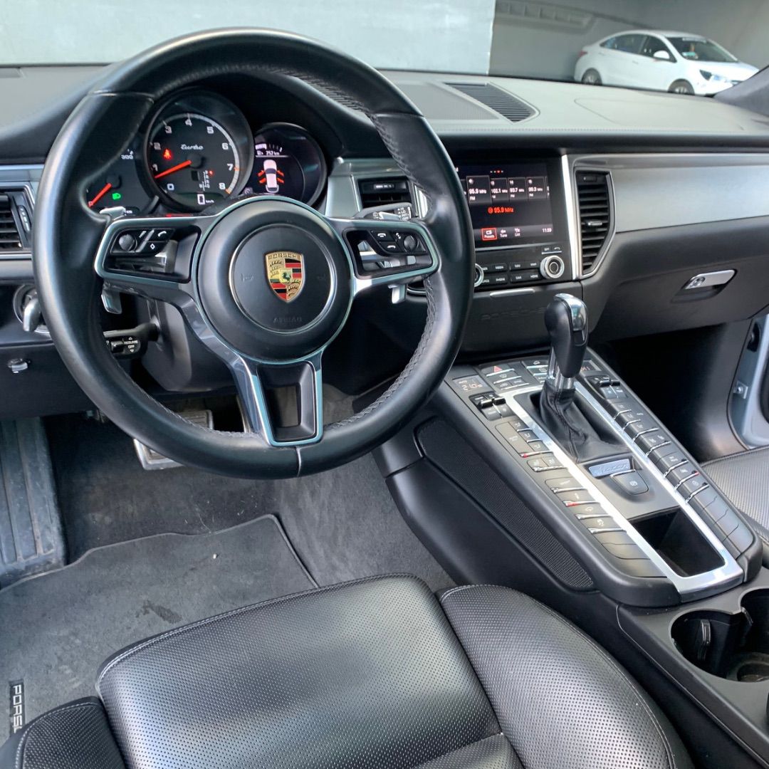 Porsche Macan — foto 6 de 10