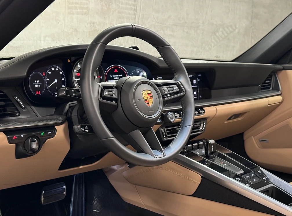 Porsche 911 — foto 15 de 20
