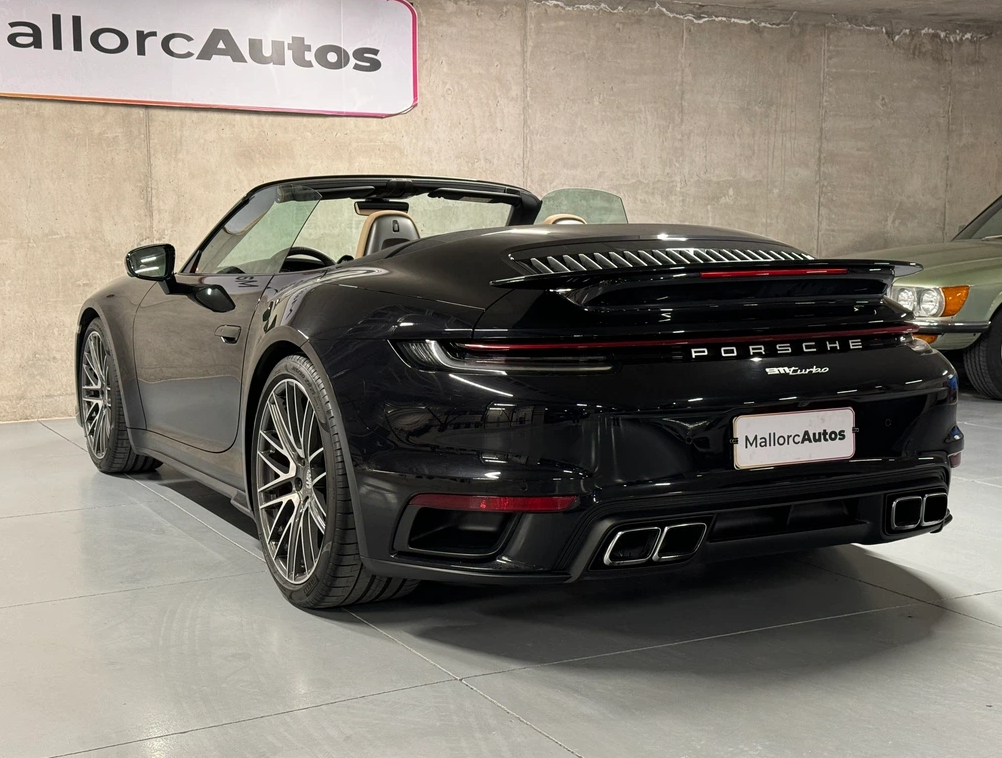 Porsche 911 — foto 6 de 20