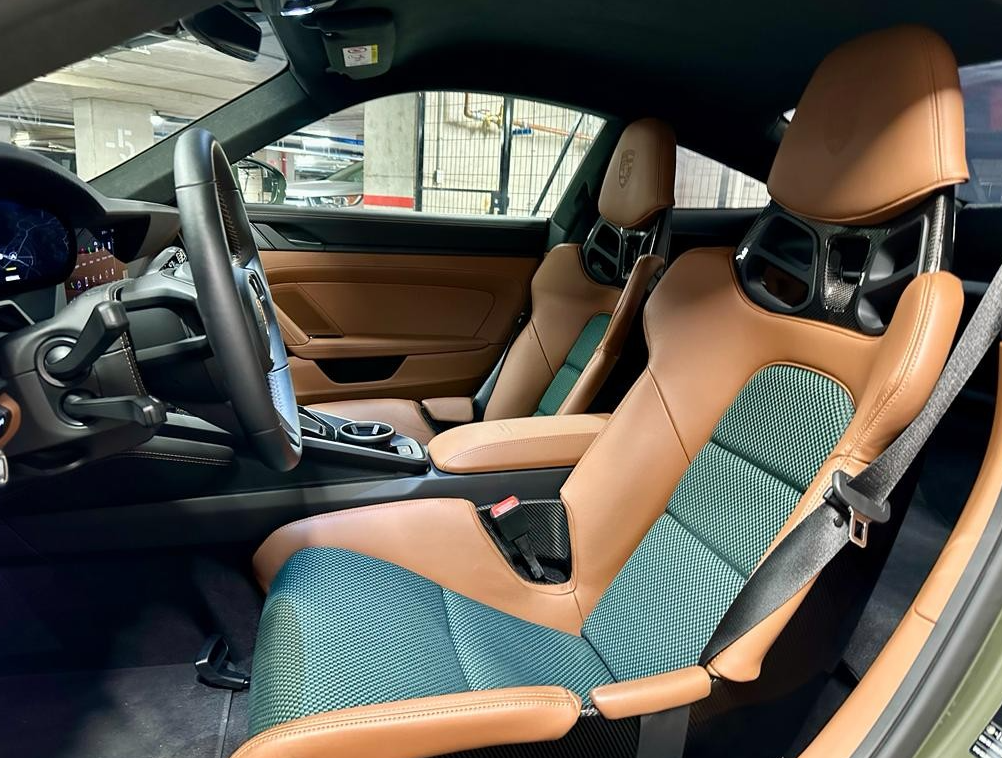 Porsche 911 — foto 10 de 18