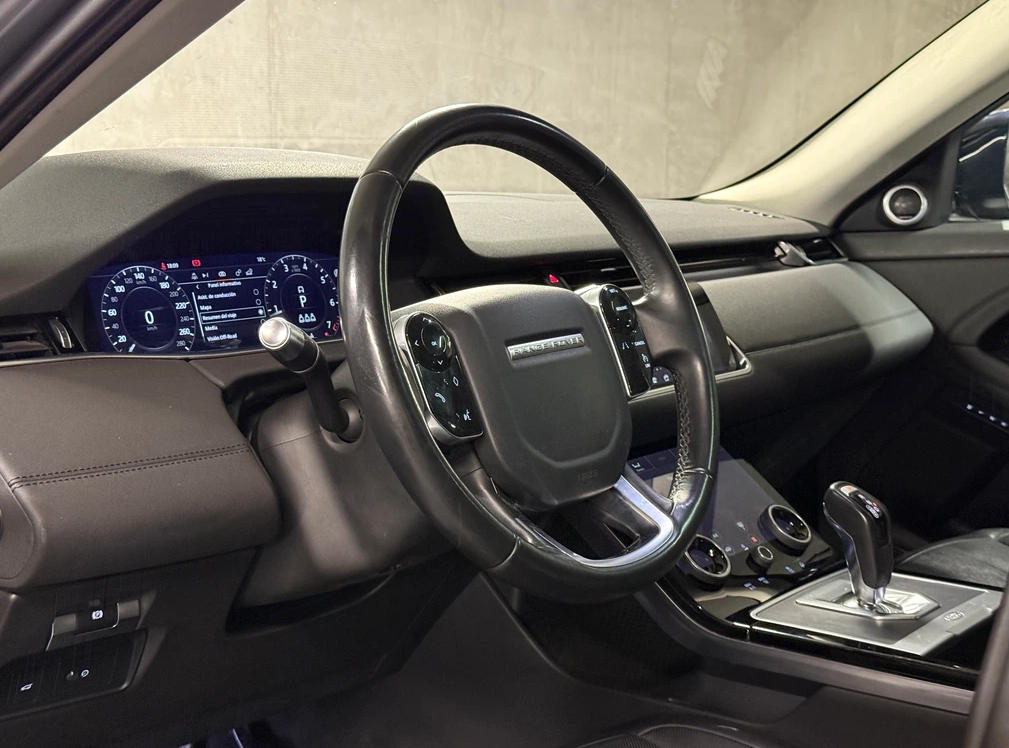 Land Rover Range Rover — foto 13 de 20
