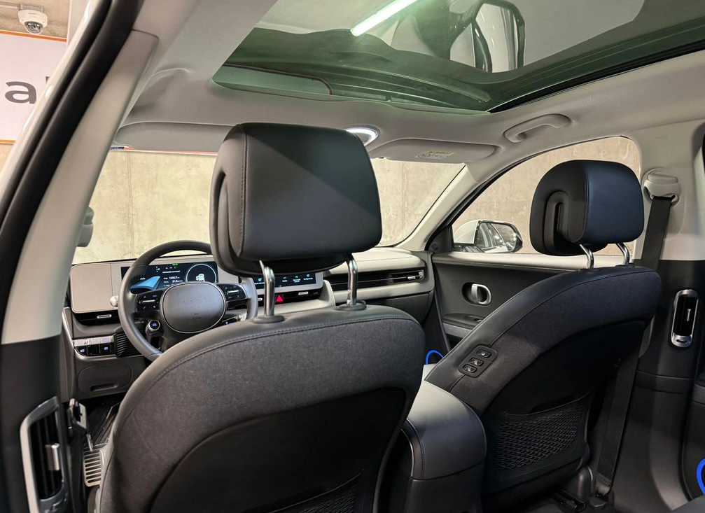 Hyundai Ioniq — foto 14 de 20