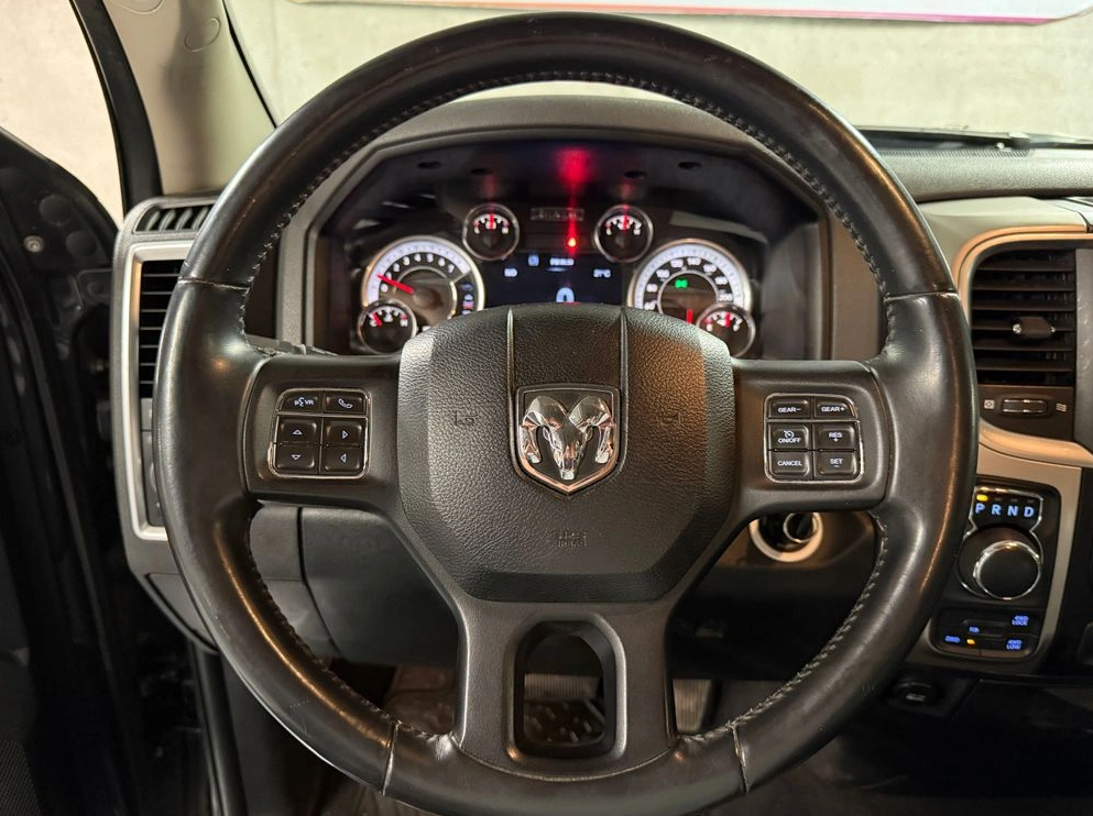 Dodge Ram 1500 — foto 17 de 20