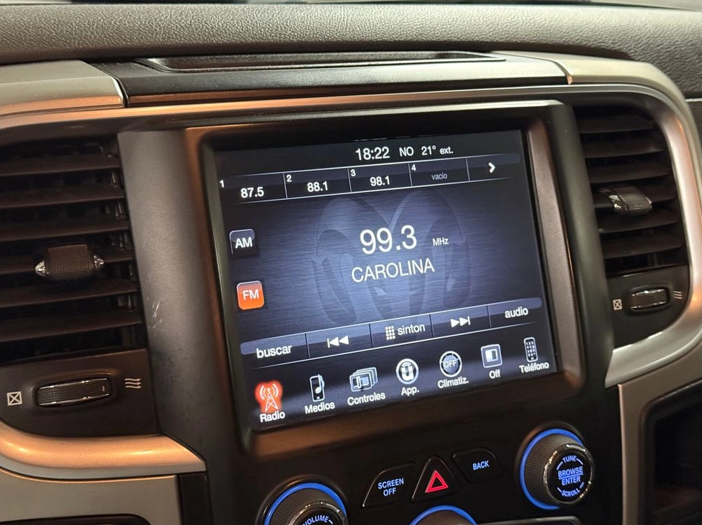 Dodge Ram 1500 — foto 19 de 20