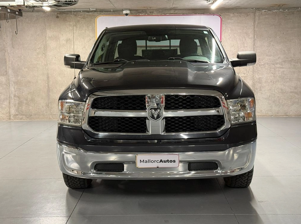 Dodge Ram 1500 — foto 2 de 20