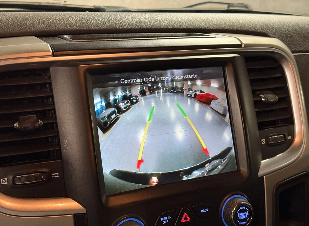 Dodge Ram 1500 — foto 20 de 20