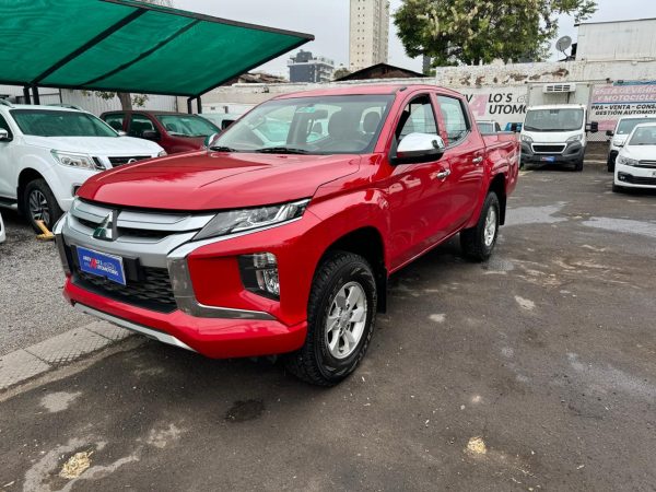 Mitsubishi L200 — foto 3 de 15