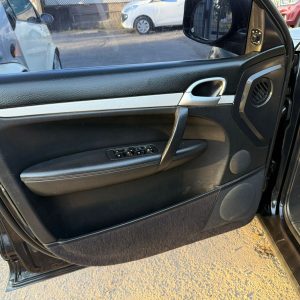 Porsche Cayenne — foto 10 de 15