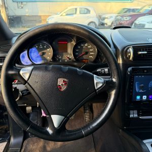 Porsche Cayenne — foto 11 de 15