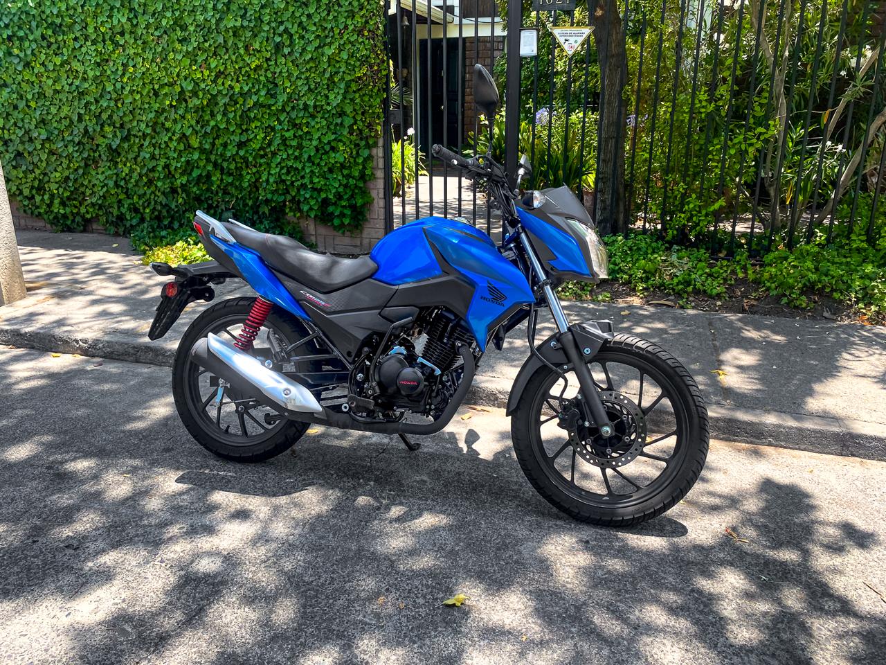 Honda Cb125F Twister — foto 4 de 11