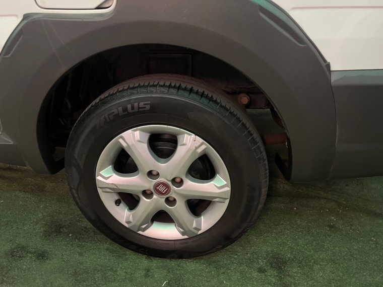Fiat Strada — foto 10 de 10