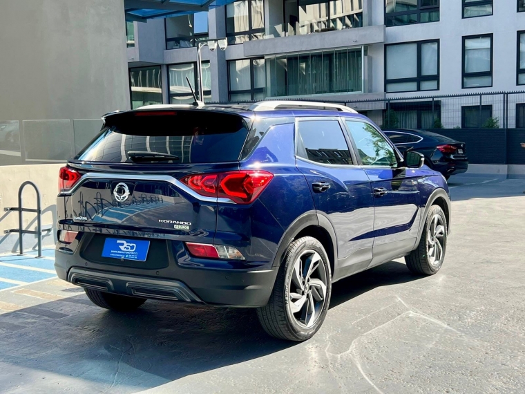 SsangYong Korando — foto 14 de 16