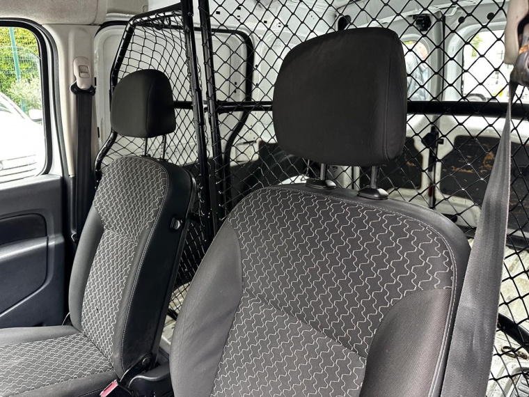 Renault Kangoo — foto 4 de 13