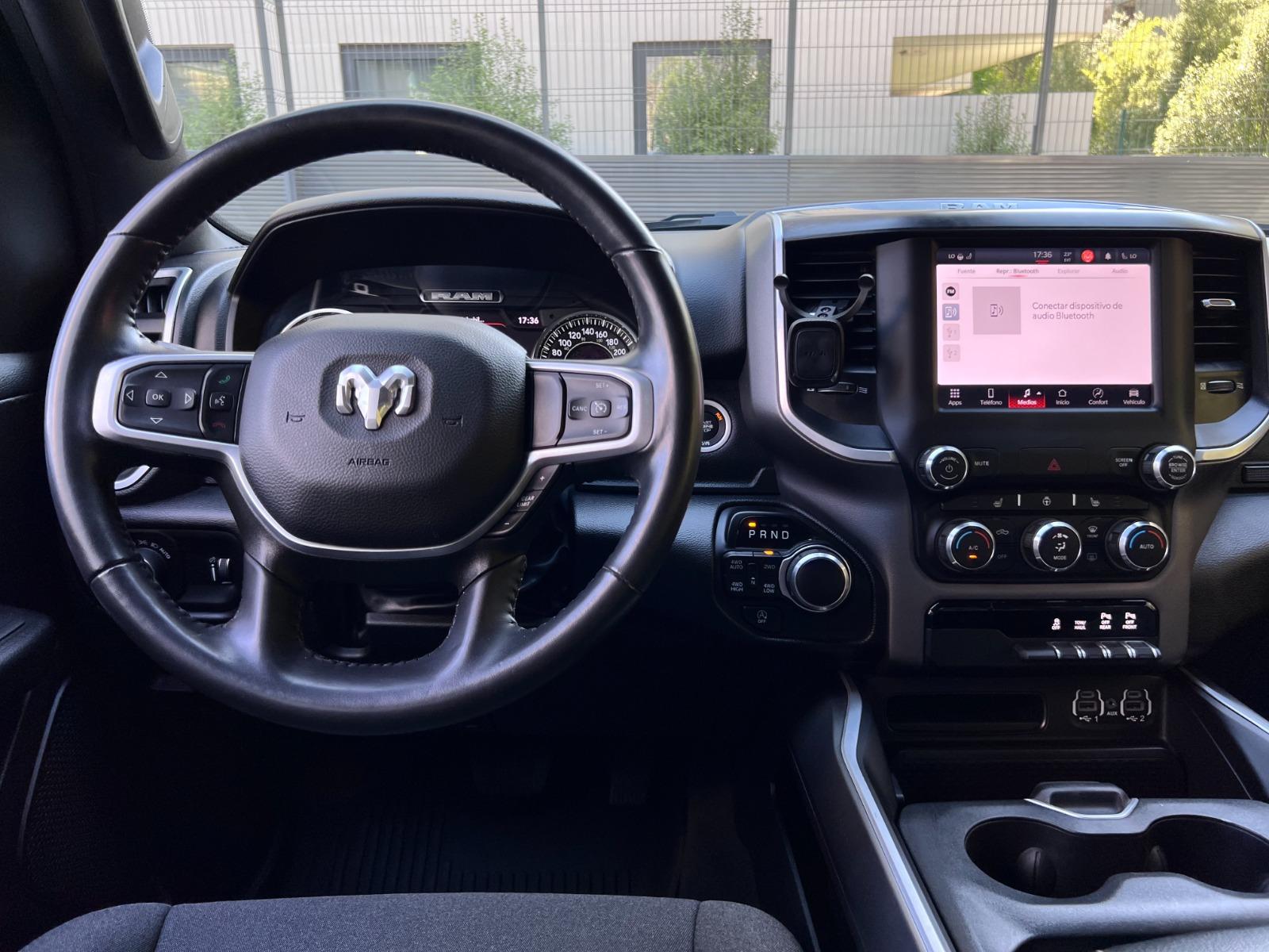 RAM 1500 — foto 10 de 19