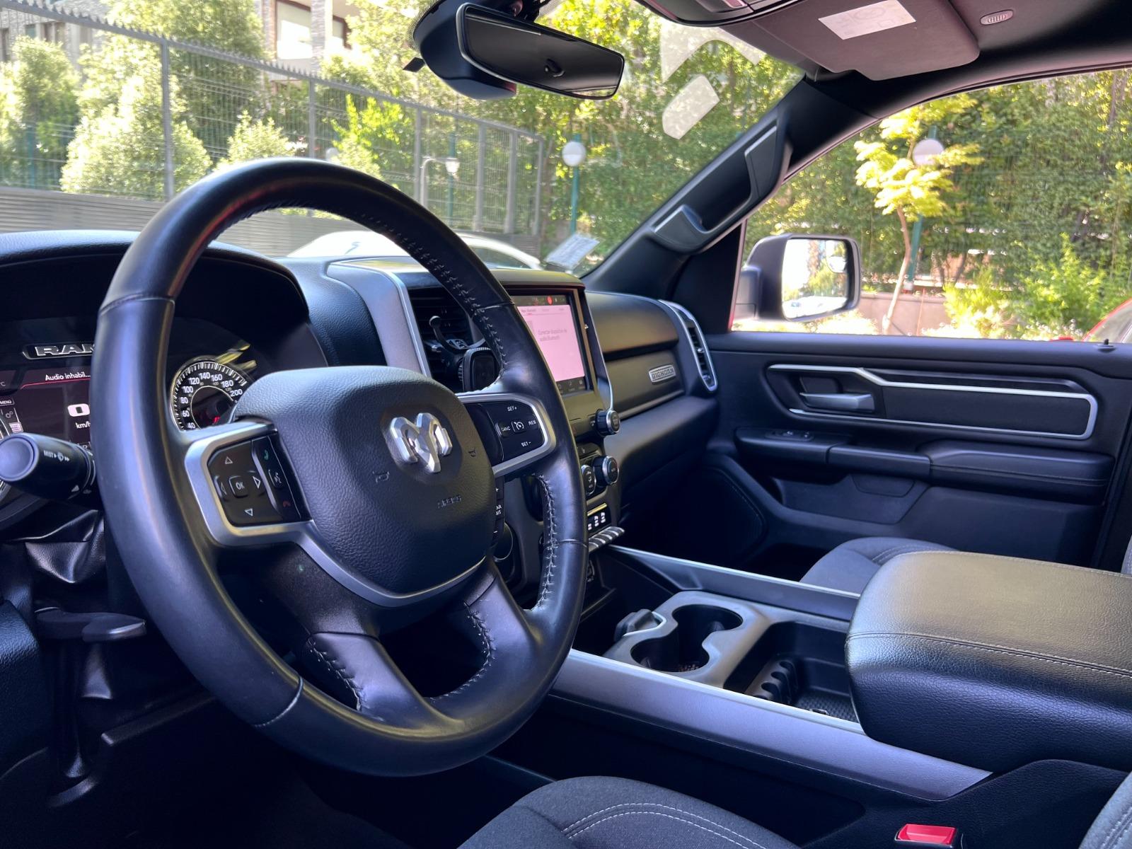 RAM 1500 — foto 11 de 19