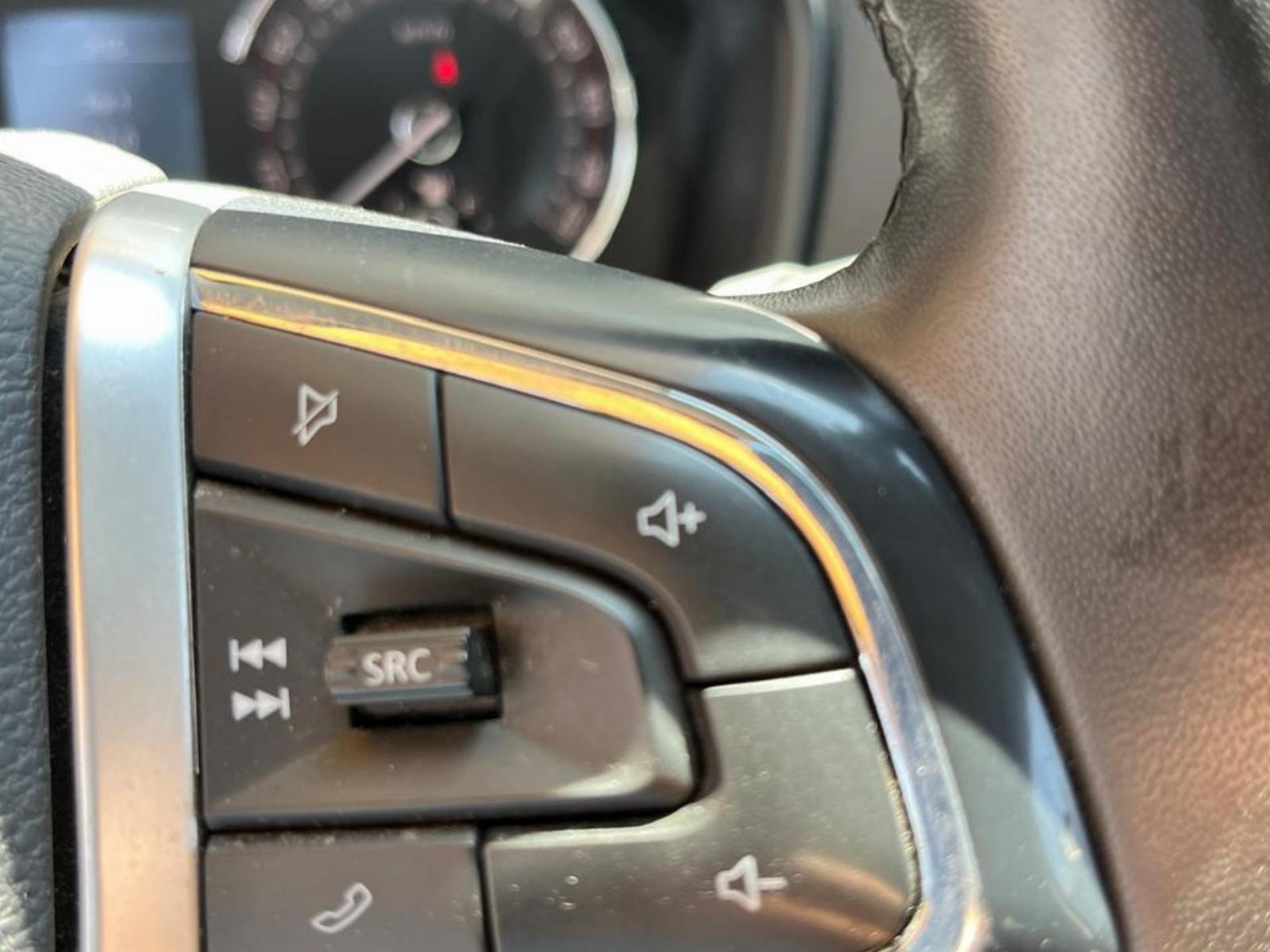 Maxus T60 — foto 8 de 19