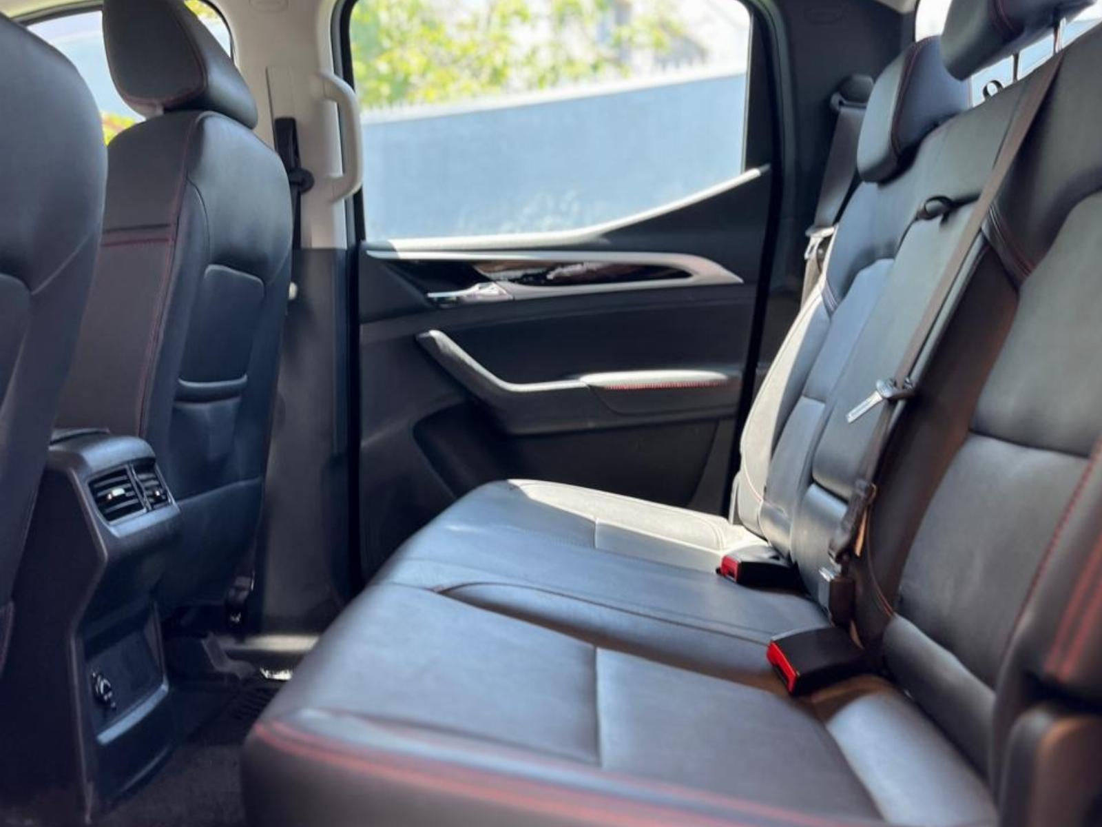 Maxus T60 — foto 11 de 19