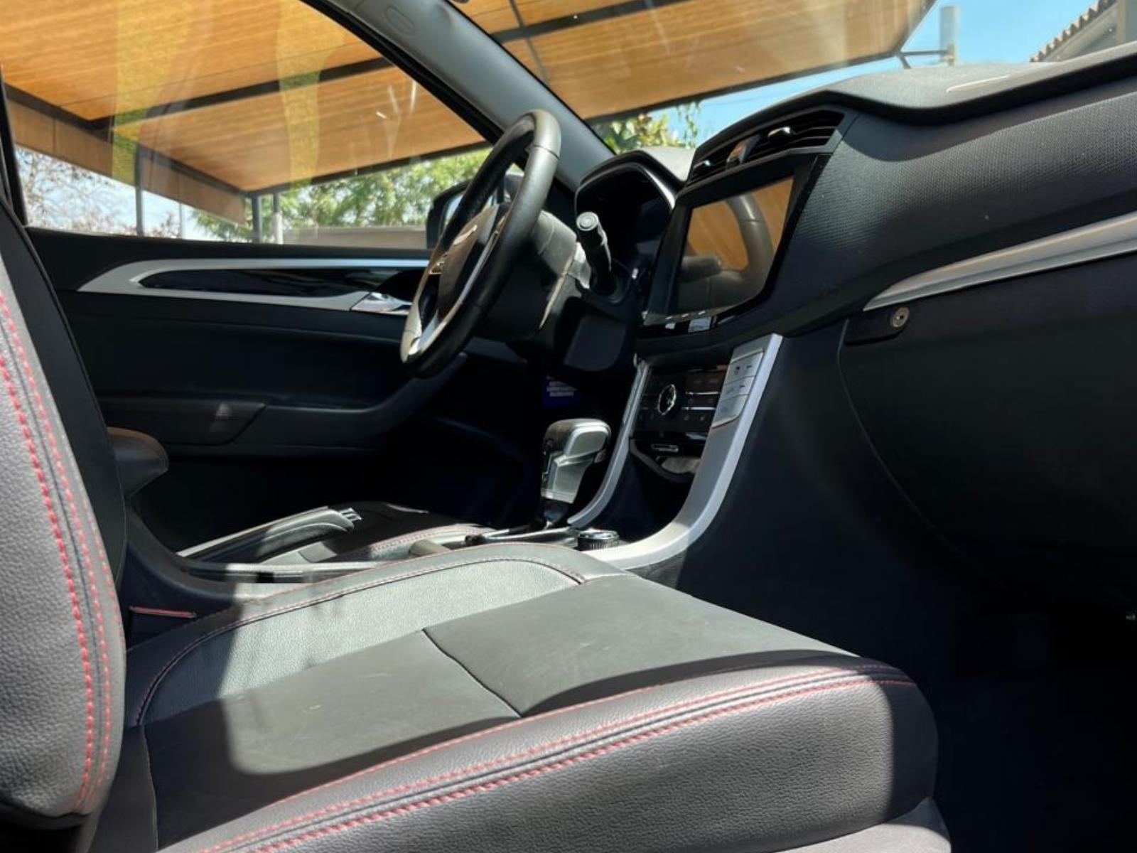 Maxus T60 — foto 6 de 19