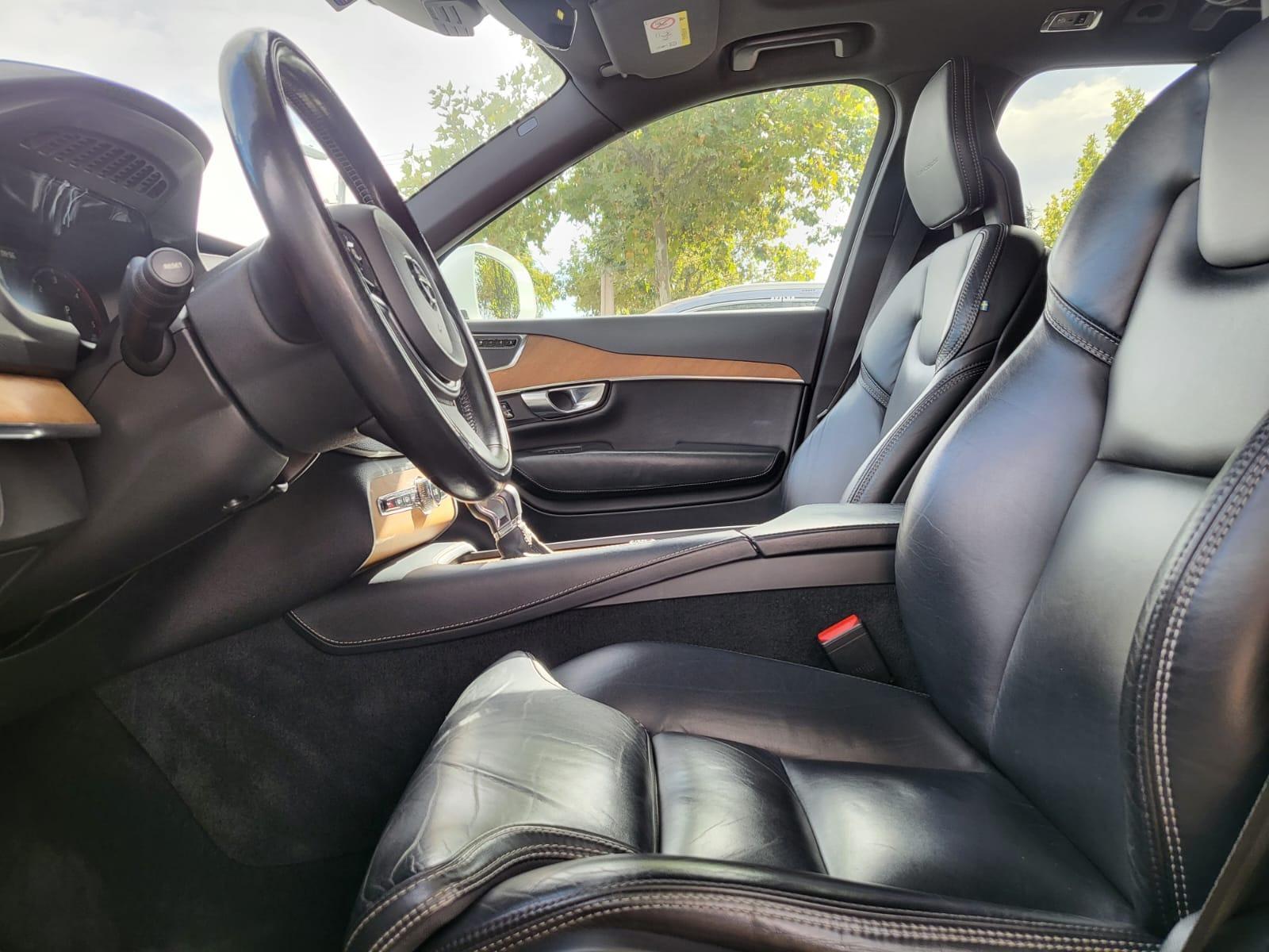 Volvo Xc90 — foto 15 de 20