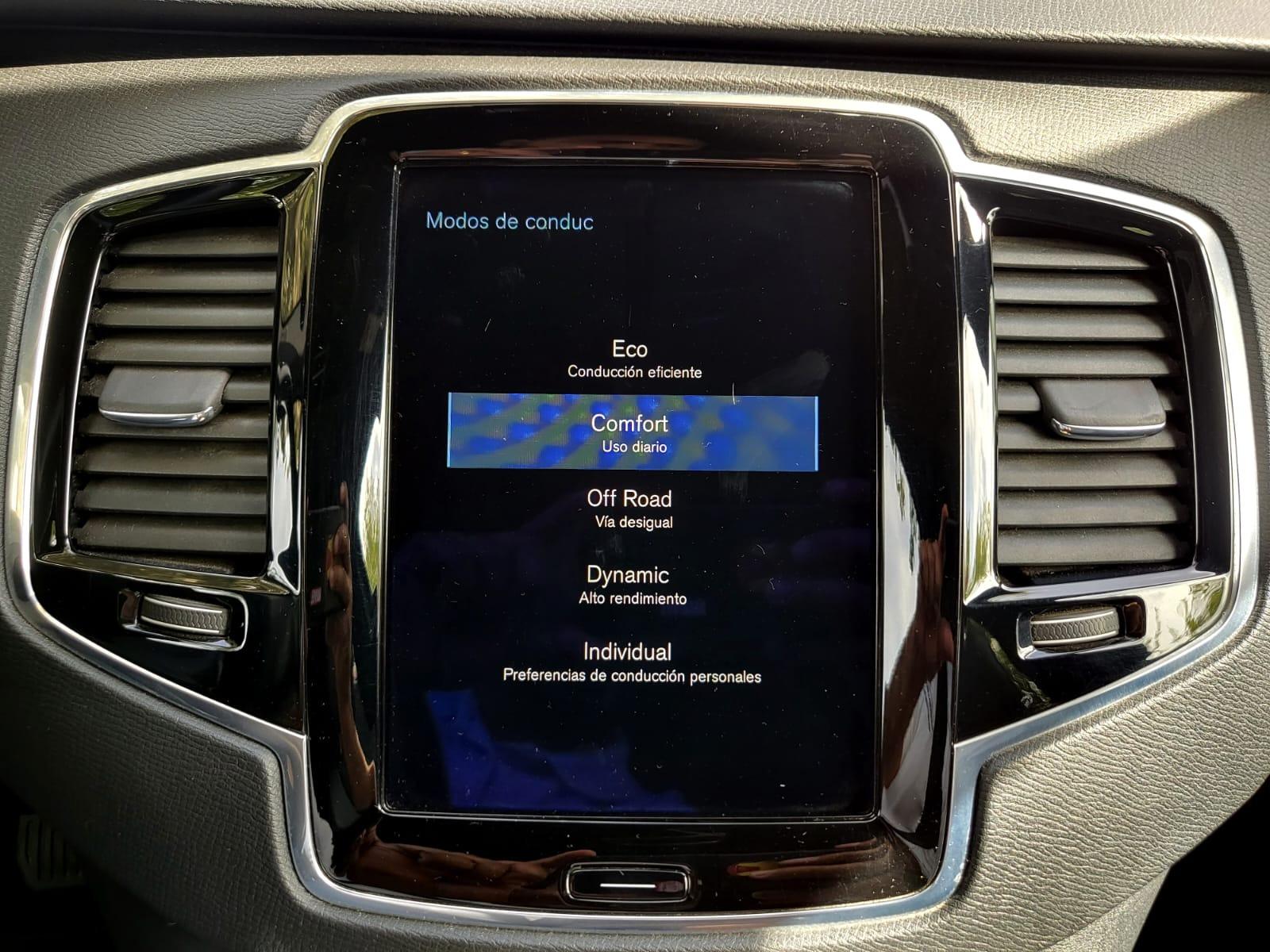 Volvo Xc90 — foto 10 de 20