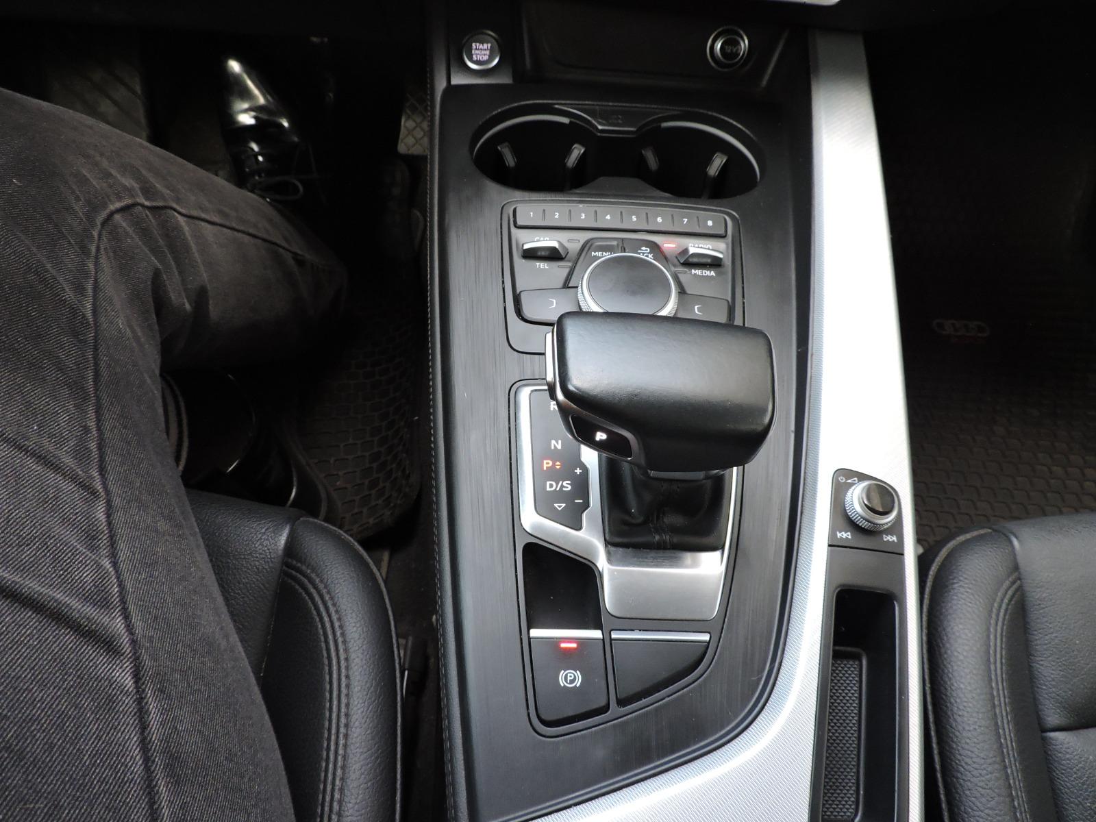 Audi A4 — foto 8 de 19