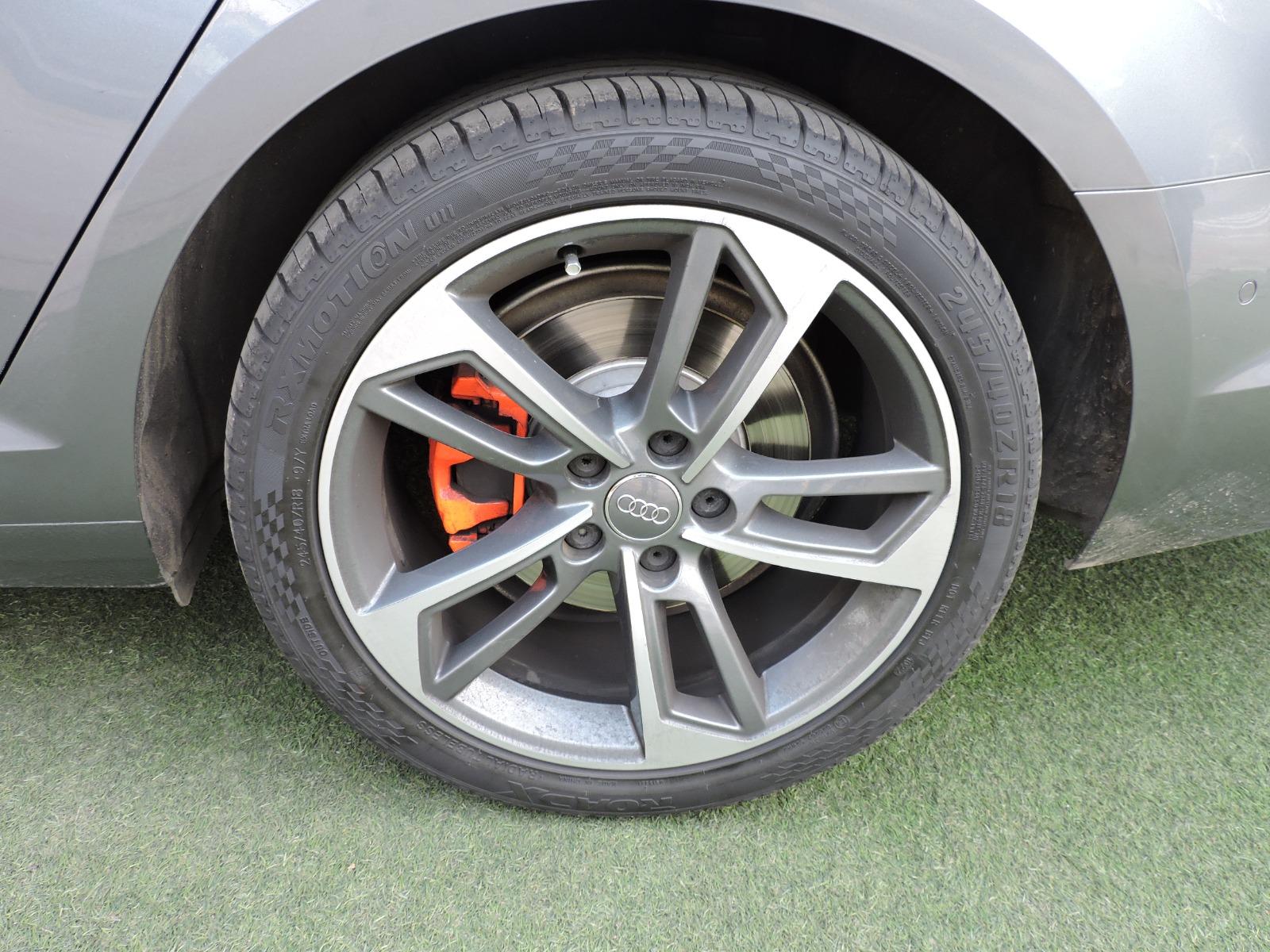 Audi A4 — foto 4 de 19