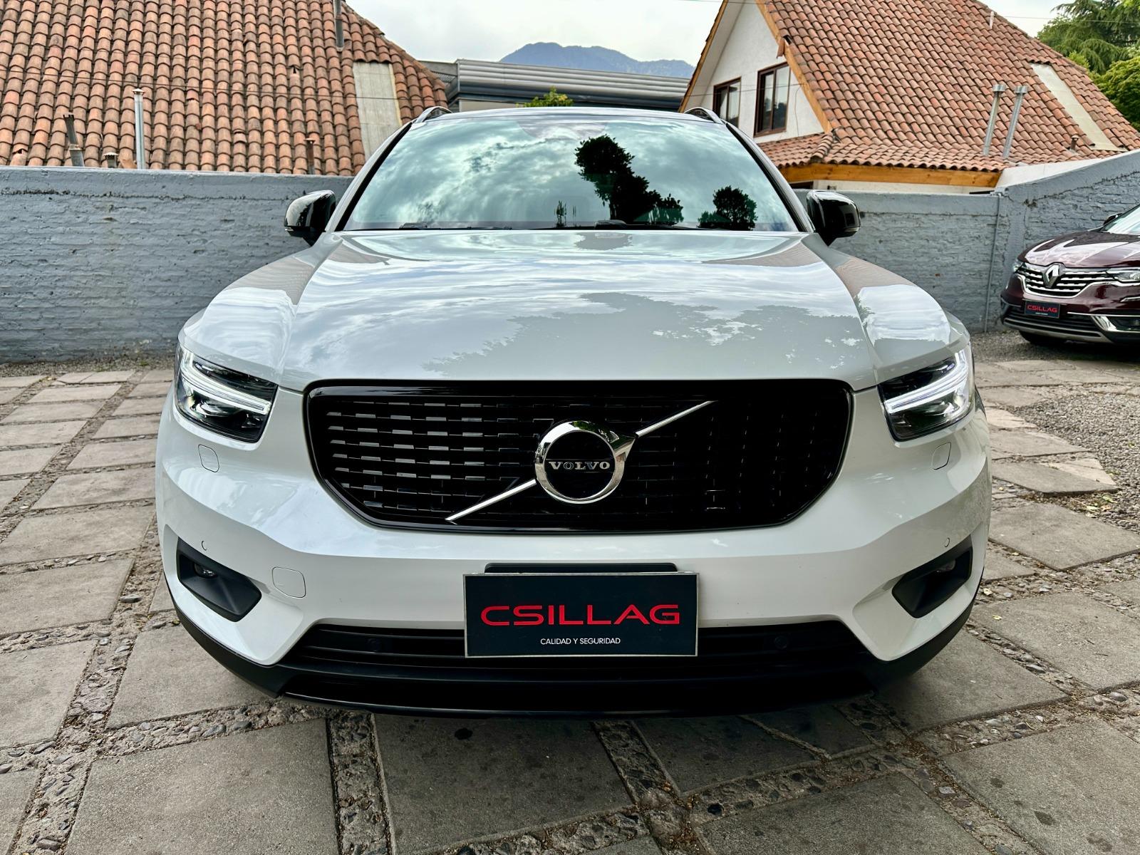 Volvo Xc40 — foto 2 de 20