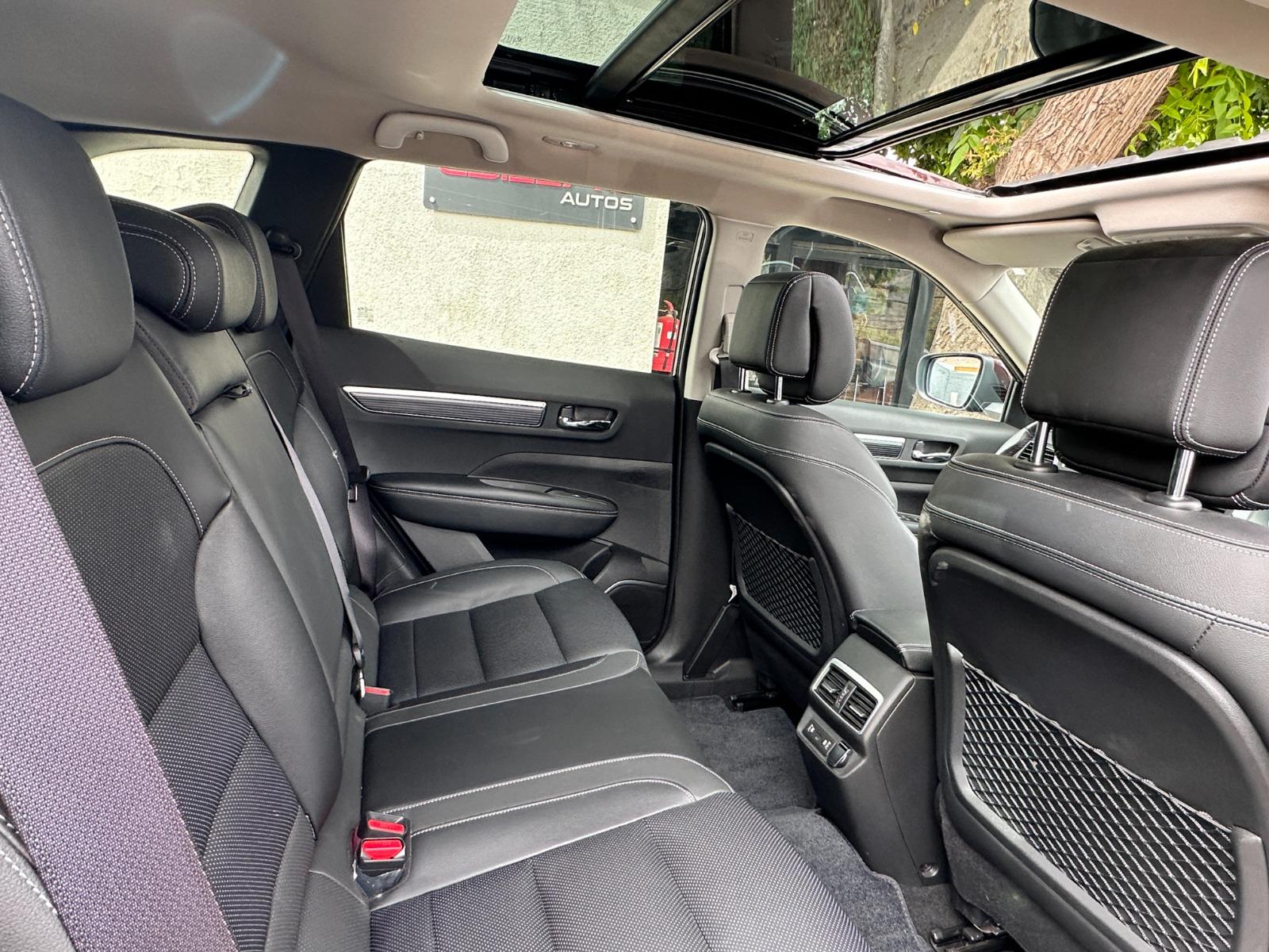 Renault Koleos — foto 6 de 17