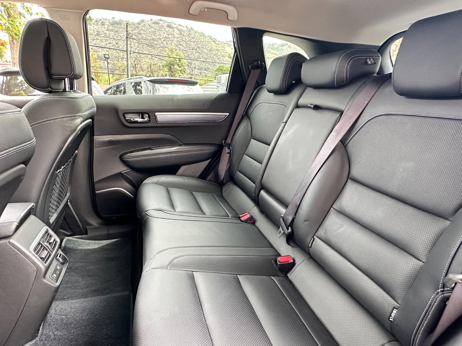 Renault Koleos — foto 5 de 17