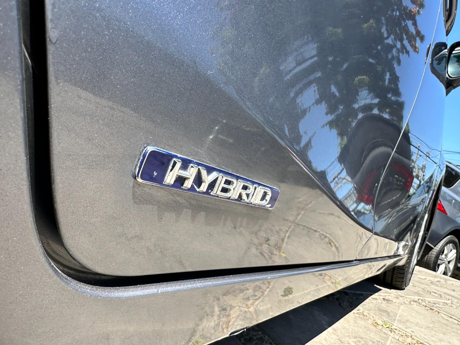 Lexus Ct200H — foto 11 de 15