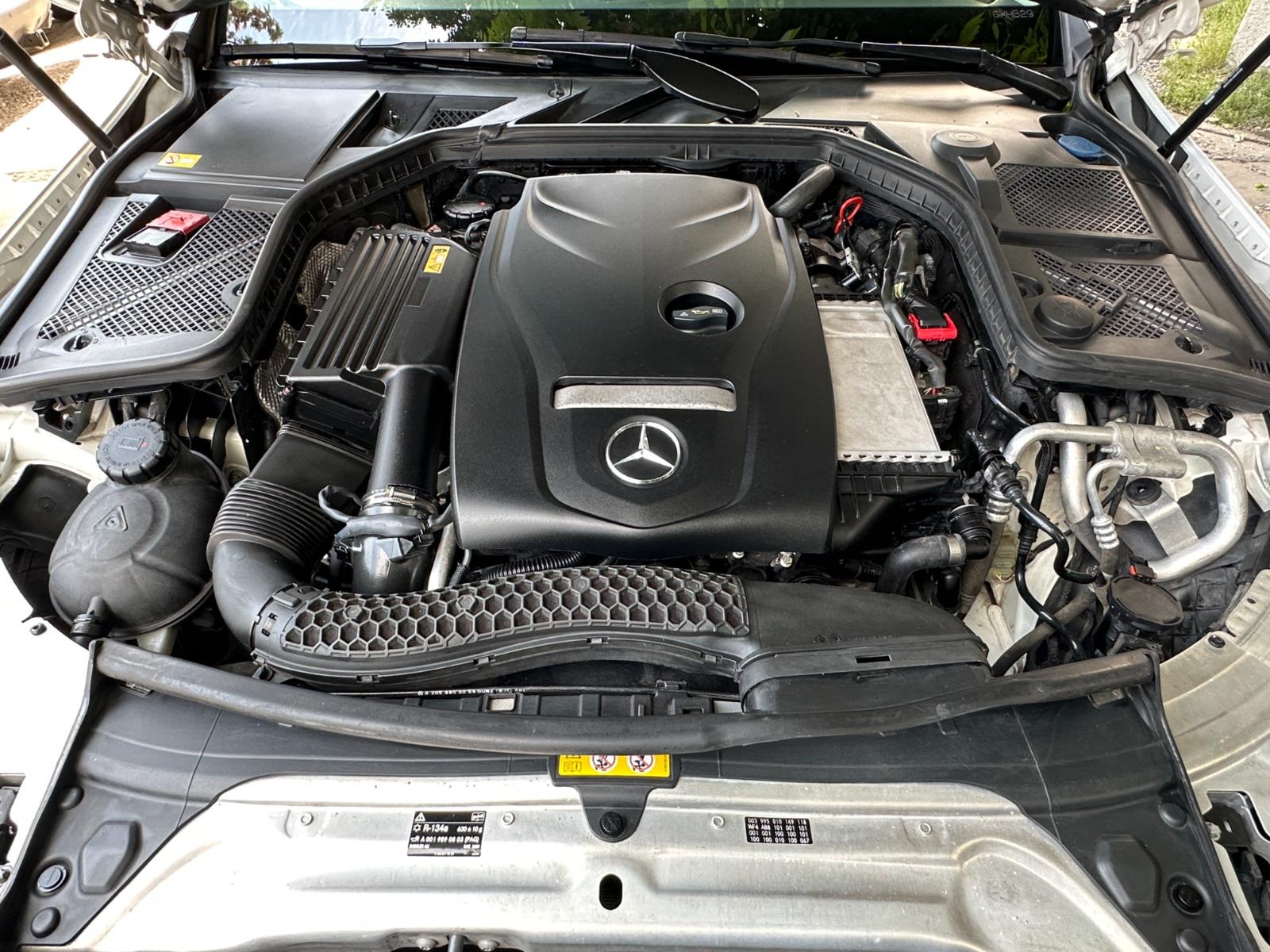 Mercedes-Benz C180 — foto 5 de 15