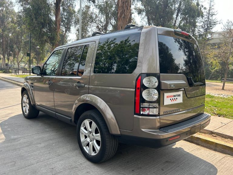 Land Rover Discovery — foto 12 de 14