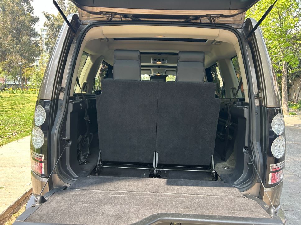 Land Rover Discovery — foto 6 de 14