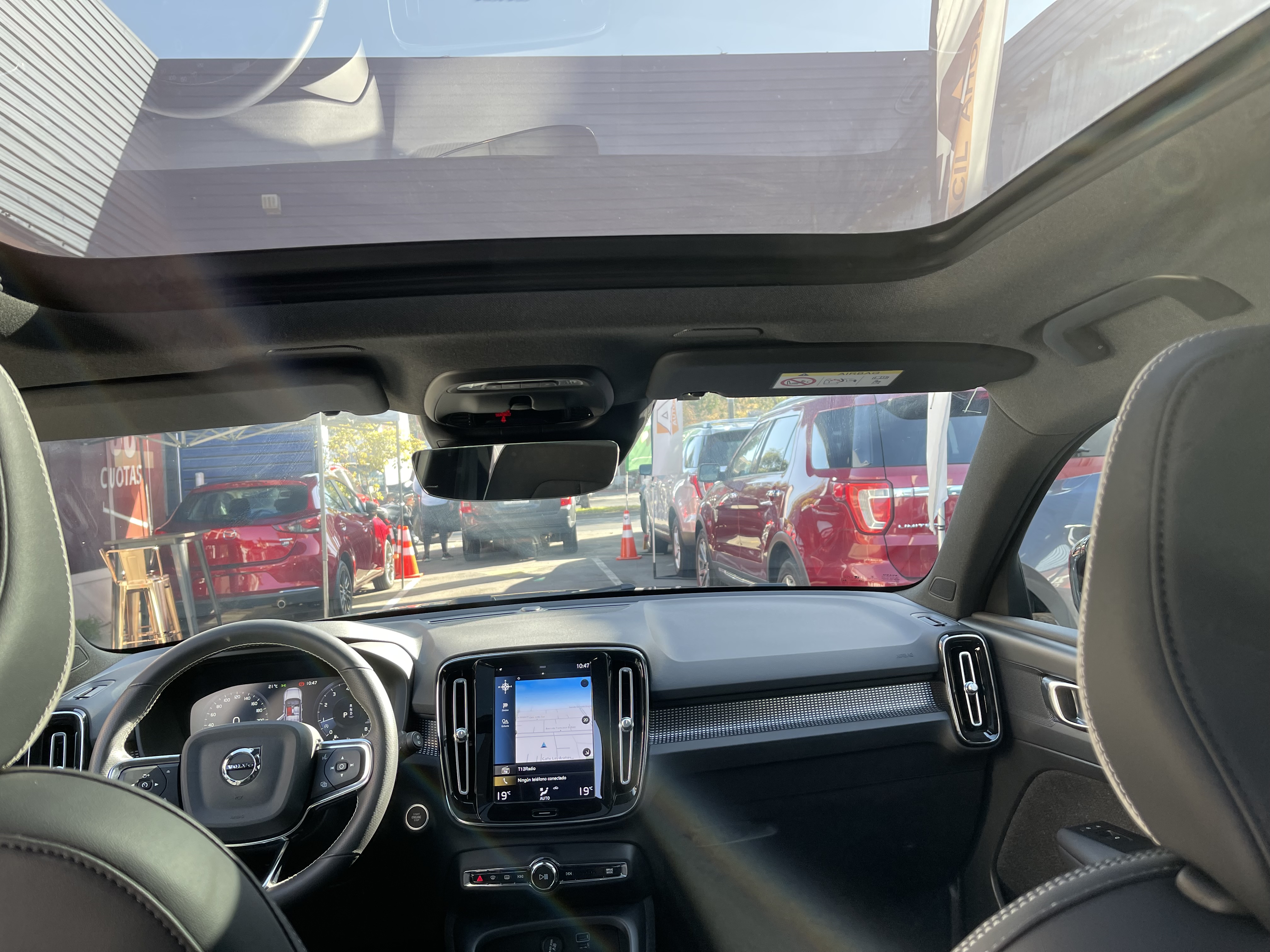 Volvo Xc40 — foto 10 de 12