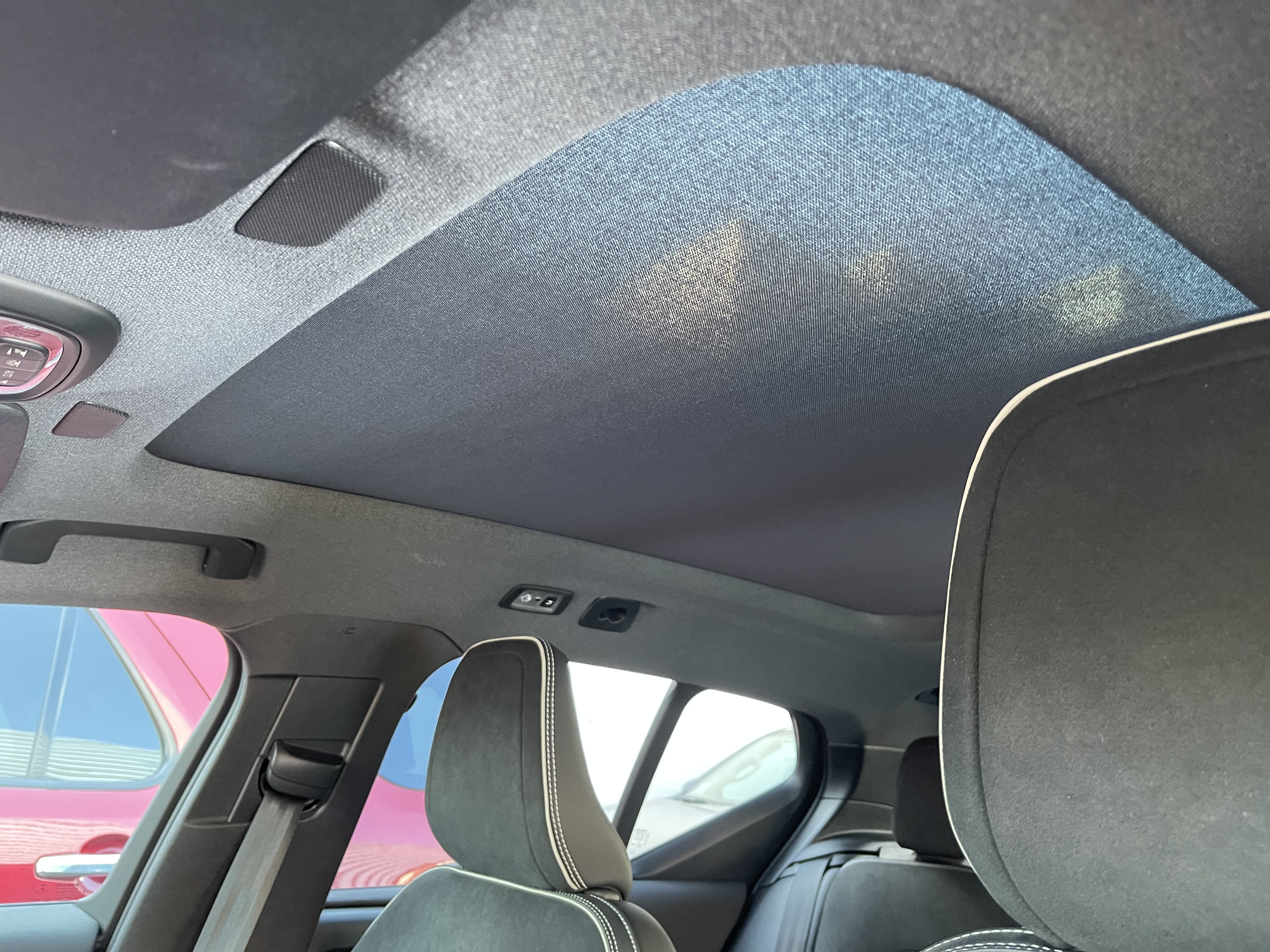 Volvo Xc40 — foto 7 de 12