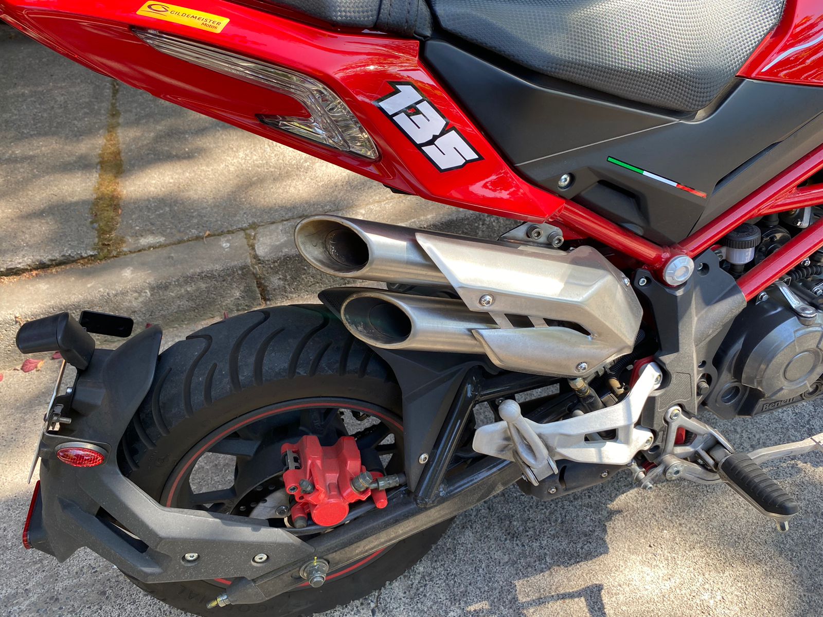 Benelli Tnt135 — foto 8 de 9