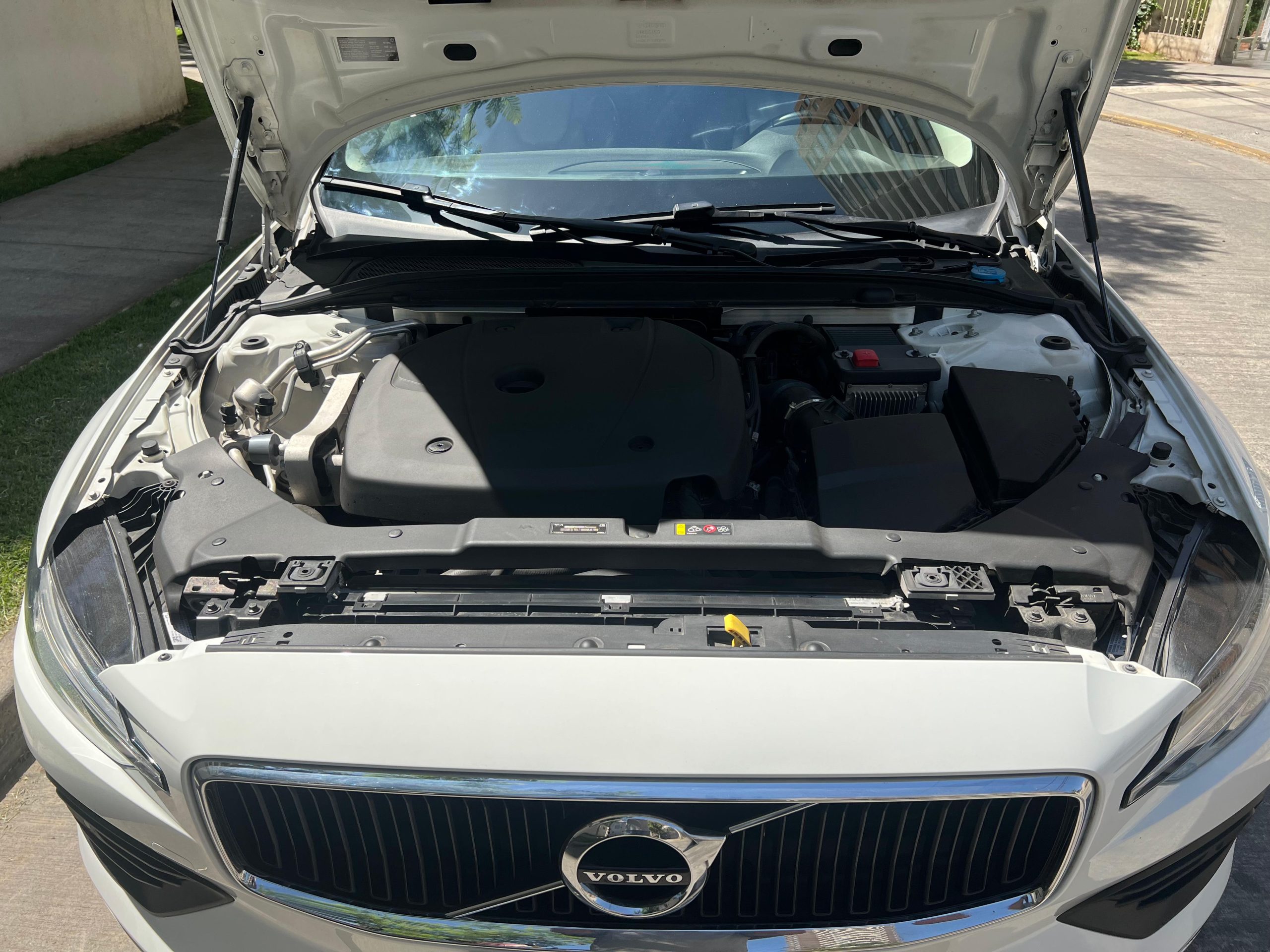 Volvo S60 — foto 5 de 19