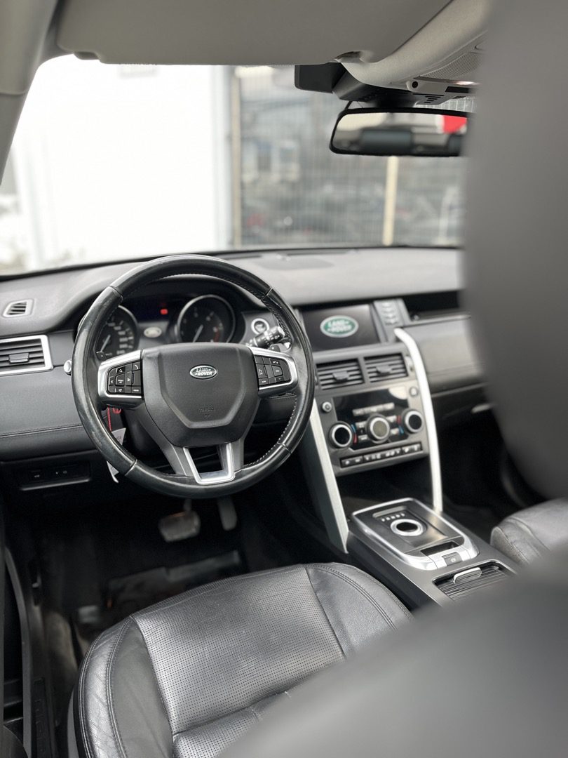 Land Rover Discovery Sport — foto 14 de 20