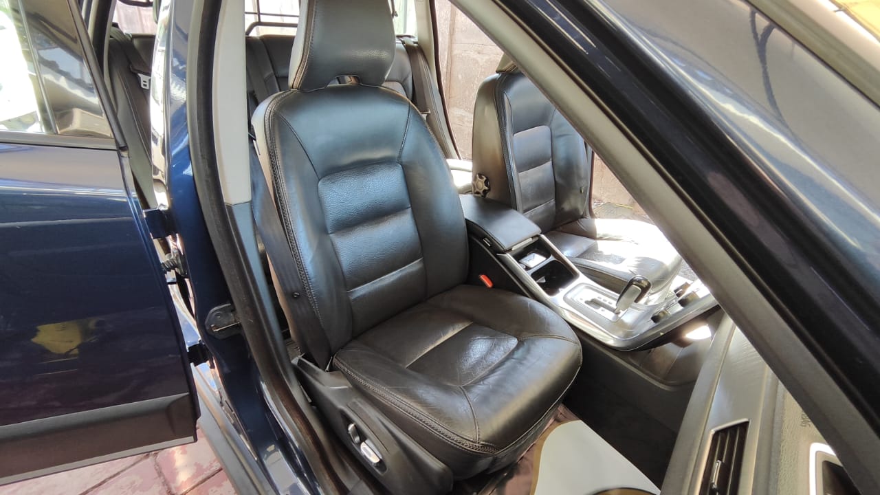 Volvo Xc70 — foto 11 de 19